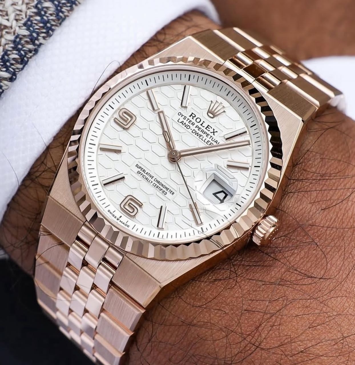 ROLEX LUXURY WRIST WATCH